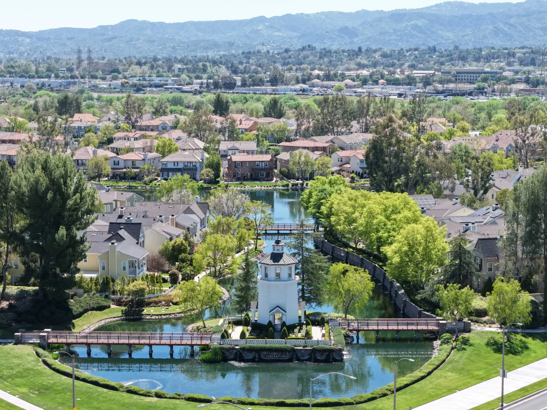 Valencia homes and neighborhood character in Santa Clarita, CA